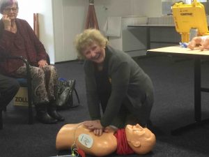 Carole-Defibrillator-Training